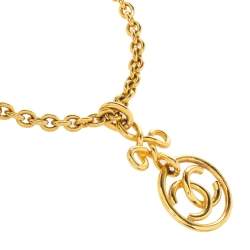 مملوكة مسبقًا قلادة شانيل دلاية طويلة سي سي فينتدج مطلي ذهب 