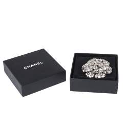 مملوكة مسبقًا Chanel Silver Tone Crystal Camelia Pin Brooch