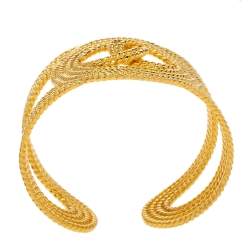 مملوكة مسبقًا Chanel Vintage Gold Tone Open Cuff Bracelet