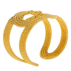 مملوكة مسبقًا Chanel Vintage Gold Tone Open Cuff Bracelet