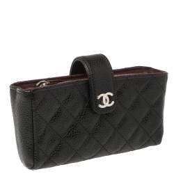 Pre Owned Chanel Black Quilted Caviar Leather CC Phone Holder Clutch
