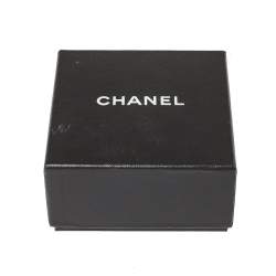 Pre Owned بروش دبوس شانيل كاميليا قماش مقوى أبيض