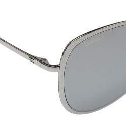 مملوكة مسبقًا نظارة شمسية شانيل "4223 بيلوت" ع اكسة فضية و لون فضي