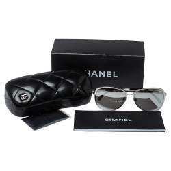 مملوكة مسبقًا نظارة شمسية شانيل "4223 بيلوت" عاكسة فضية و لون فضي