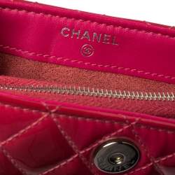 Pre Owned Chanel Fuchsia Quilted Patent Leather CC Phone Holder Clutch