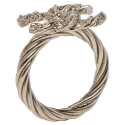 مملوكة مسبقًا خاتم شانيل CC تويست ذهبي فاتح مرصع بالكريستال مقاس أوروبي  54.5