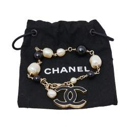 مملوكة مسبقًا سوار شانيل دلاية سي سي خرز ولؤلؤ صناعي وإينامل