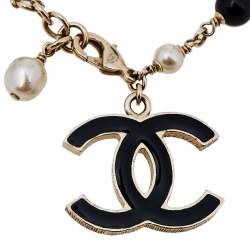 مملوكة مسبقًا سوار شانيل دلاية سي سي خرز ولؤلؤ صناعي وإينامل