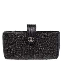 Pre Owned Chanel Black Shimmering Quilted Leather CC Phone Pouch