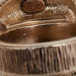 Pre Owned خاتم كوكتيل شانيل CC  إيناميل ومعدن ذهبي اللون مقاس أوروبي 53