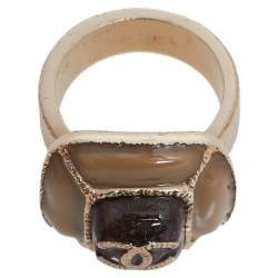 Pre Owned خاتم كوكتيل شانيل CC  إيناميل ومعدن ذهبي اللون مقاس أوروبي 53