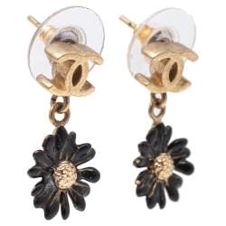 Pre Owned Chanel CC Gold Tone Black Enamel Daisy Drop Earrings