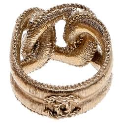 مملوكة مسبقًا Chanel Pale Gold Tone faux Pearl Cocktail Ring Size 53