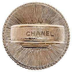 مملوكة مسبقًا Chanel  Pale Gold Tone Flower Faux Pearl Dome Cocktail Ring Size 52.5