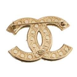 Pre Owned Chanel Gold Tone Faux Pearl CC Pin Brooch