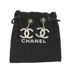 مملوكة مسبقًا Chanel Silver Tone Baguette Crystal CC Dangle Earrings