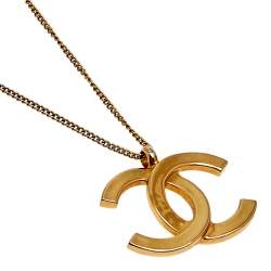 Pre Owned Chanel Gold Tone CC Pendant Necklace