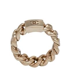 مملوكة مسبقًا Chanel CC Gold Tone Metal Band Ring Size 52