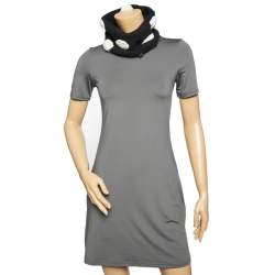 مملوكة مسبقًا مدفئ رقبة شانيل موهير أسود مزين ح ليات زهور كاميليا 