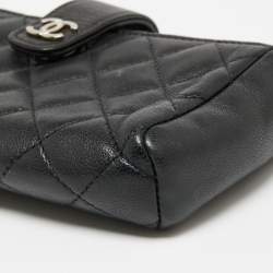 Pre Owned Chanel Black Quilted Leather CC Phone Pouch