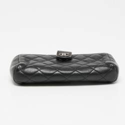 Pre Owned Chanel Black Quilted Leather CC Phone Pouch
