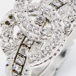 Pre Owned خاتم شانيل معدن فضي اللون مطروق شعار الماركة سي سي مزخرف كريستال مقاس أوروبي 53