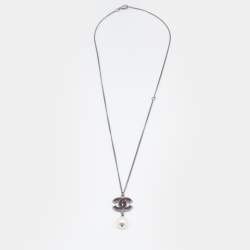 Pre Owned Chanel Gunmetal Tone Burgundy CC Charm Faux Pearl Drop Necklace