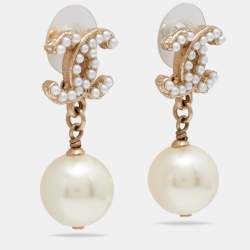 Pre Owned Chanel Off-White Beaded CC Pearl Drop Earrings