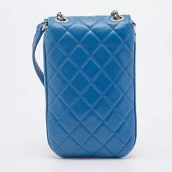 Pre Owned Chanel Blue Quilted Leather CC Chain Phone Holder