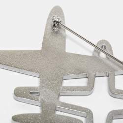 مملوكة مسبقًا بروش شانيل طائرات معدن فضي اللون وكريستال بدبوس