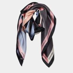 مملوكة مسبقًا Chanel Multicolor Bags Print Silk Square Scarf
