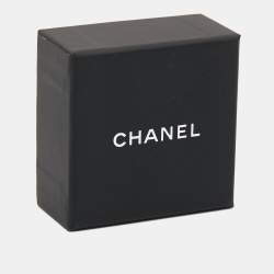 مملوكة مسبقًا Chanel CC Crystals Gunmetal Tone Earrings