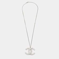 Pre Owned Chanel CC Crystals Silver Tone Pendant Necklace