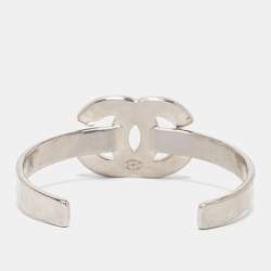 Pre Owned Chanel Hammered Silver Tone Enamel CC Cuff Bracelet 