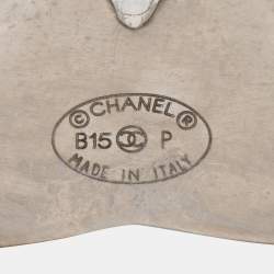 Pre Owned Chanel Hammered Silver Tone Enamel CC Cuff Bracelet 