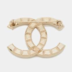 Pre Owned Chanel Gold Tone Pyramid Stud Pin Brooch