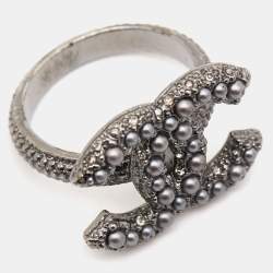 Pre Owned Chanel Gunmetal Tone Faux Pearl CC Ring Size EU 52