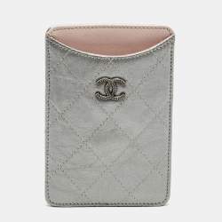 Pre Owned Chanel Silver/Pink Quilted Aged Leather CC Phone Case