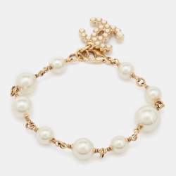 Pre Owned Chanel Gold Tone Faux Pearl CC Charm Bracelet