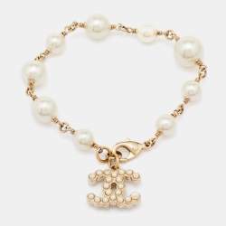 Pre Owned Chanel Gold Tone Faux Pearl CC Charm Bracelet