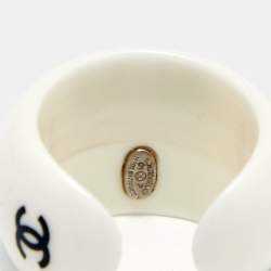 Pre Owned Chanel Coco White Resin Ring Size 54