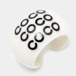 Pre Owned Chanel Coco White Resin Ring Size 54