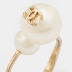 Pre Owned Chanel CC Spiral Faux Pearl Gold Tone Ring Size 47