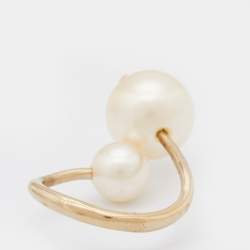 Pre Owned Chanel CC Spiral Faux Pearl Gold Tone Ring Size 47