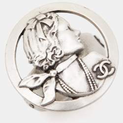 Pre Owned Chanel Mademoiselle Silver Tone Ring EU 54