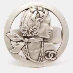Pre Owned Chanel Mademoiselle Silver Tone Ring EU 54