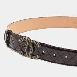 Pre Owned Chanel Black Quilted Patent Leather CC Buckle Belt 95CM