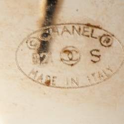 مملوكة مسبقًا Chanel CC Turnlock Motif Gold Tone Stud Earrings