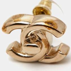 مملوكة مسبقًا Chanel CC Turnlock Motif Gold Tone Stud Earrings
