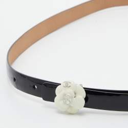 مملوكة مسبقًا Chanel Black Patent Leather CC Slim Belt 80CM